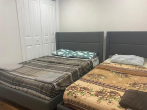 The Romantic Shell- Ideal for Couples, Short-Long stay-Next to Toronto Airport